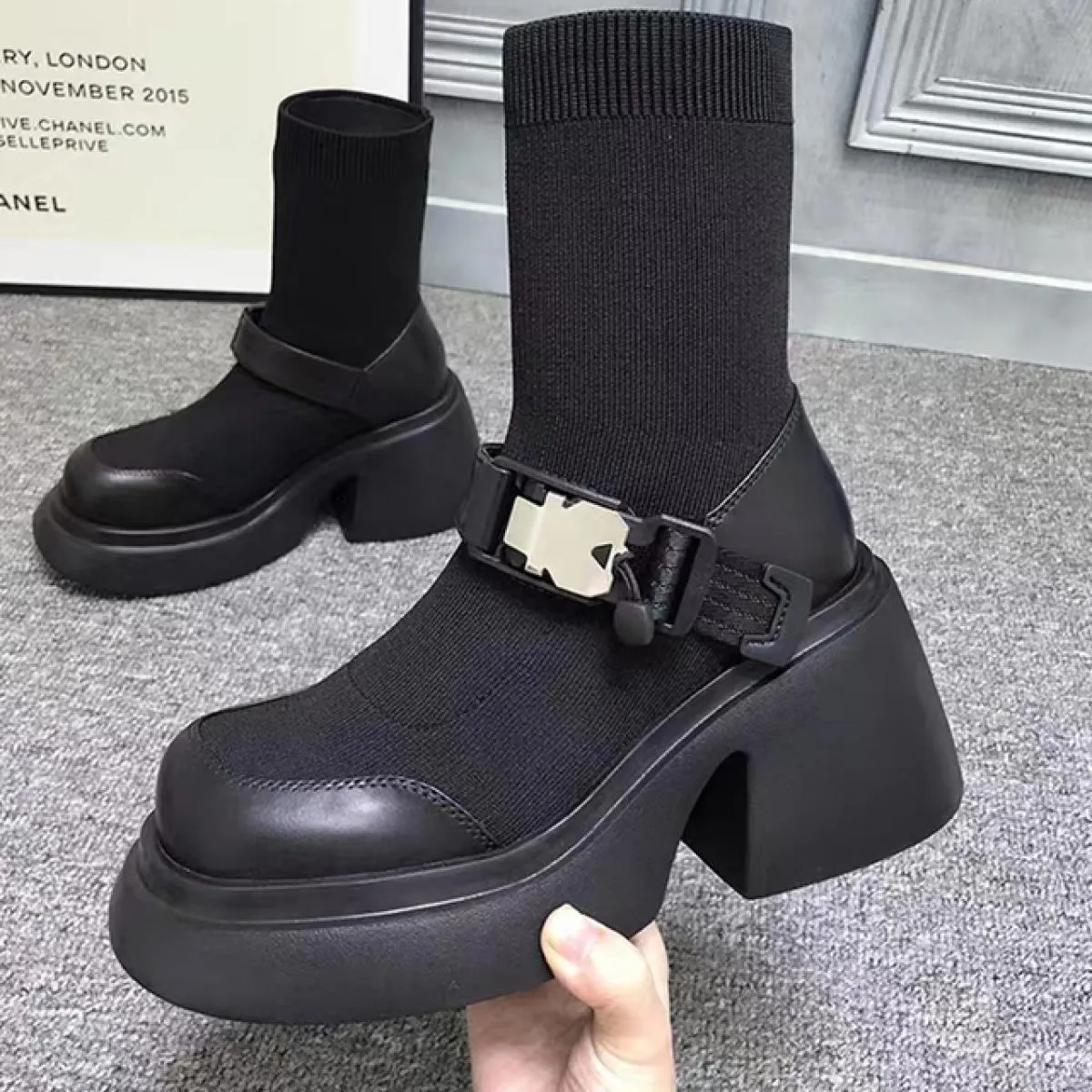 2023 Stivali invernali da donna elasticizzati Stivali Goth Chelsea Nuovi scarpe con tacco medio Designer Caviglia grosso cotone