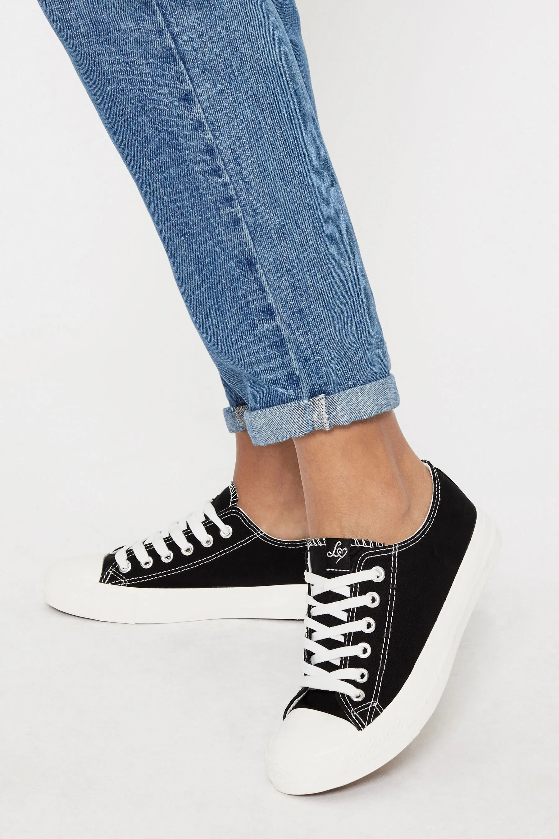 Lipsy - Scarpe da ginnastica basse stringate di tela    