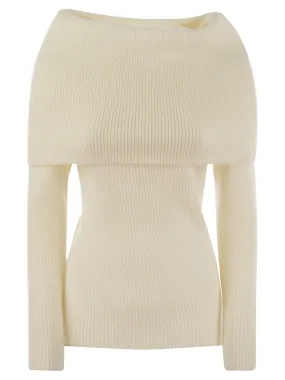 Maglia con collo a mantella
