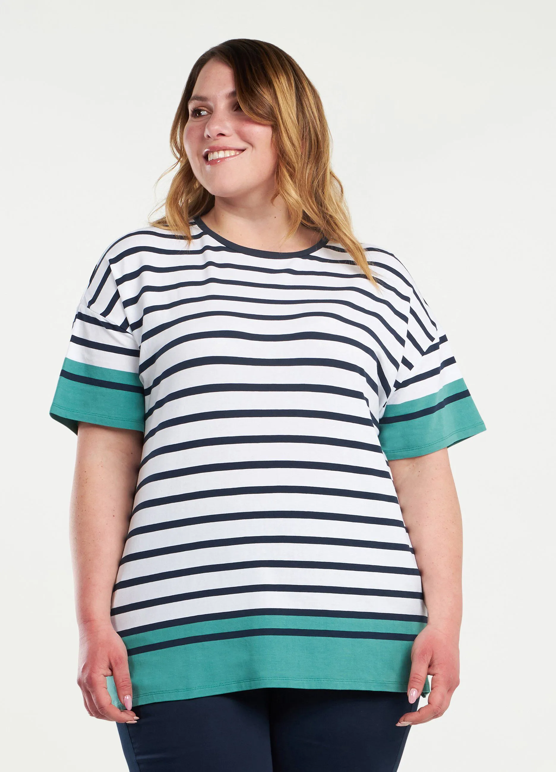 T-shirt curvy a righe tinto filo donna